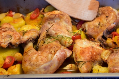 Пальчики оближешь: потрясающий рецепт курицы с овощами в духовке С сайта: pixabay.com