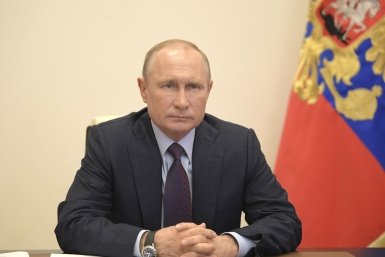 Путин испытал на себе назальный порошок от COVID-19 Kremlin.ru