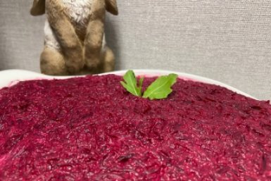 Свекольный салат "Изюминка": вкусно так, что за ушами пищит – сметут со стола в первую очередь