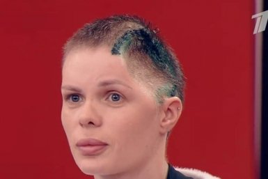 Защита избитой кубанской модели опровергла слухи о примирении с экс-бойфрендом Скриншот видео Первого канала