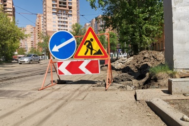 Провал на Анапском шоссе в Новороссийске не ремонтировали 10 дней