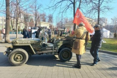 Ретротехнику и оружие прошлых лет можно увидеть на выставке в Краснодаре ИА KrasnodarMedia