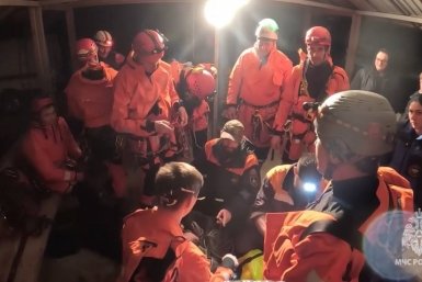 Спасатели трое суток эвакуировали тело девушки из пещеры Пасть Дракона в Сочи ЮРПСО МЧС России