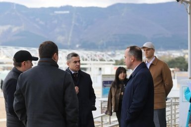 Вице-губернатор Кубани Руппель оценил готовность 73 пляжей Геленджика