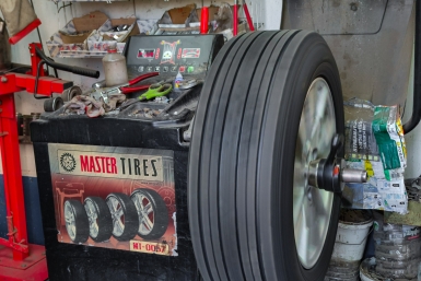 Пошлина на шины наряду с экосбором может усилить нагрузку на водителей Приморья