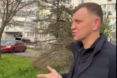 В Молодёжном мкр Краснодара проверят ларьки и уберут незаконную рекламу