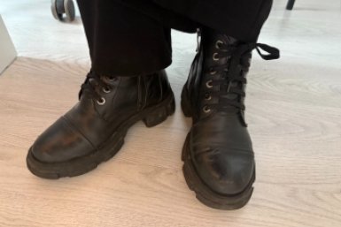 Это средство из косметички реанимирует обувь - номер сапожника удалила