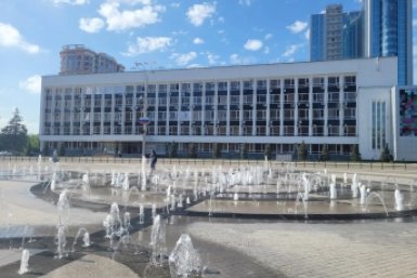 Сезон фонтанов стартовал в Краснодаре