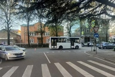 8-месячный малыш госпитализирован после ДТП с автобусом в Сочи