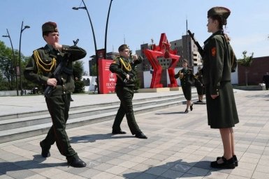 Наумов и Галушко поздравили краснодарцев с 81-й годовщиной Победы