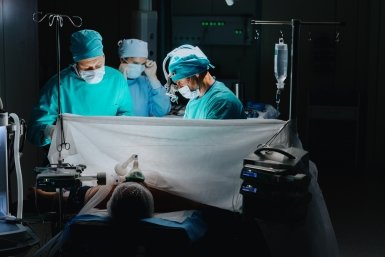 Уроженец Краснодара снимет комедию "Клятва Гиппократа" о враче скорой помощи