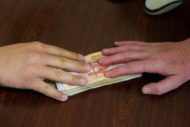Экс-замначальника полиции в Анапе обвинили во взятке в 2,2 млн рублей