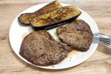 1 ложка на 1 л воды - и старое мясо тает во рту: как сварить нежнейшую говядину за 20 минут