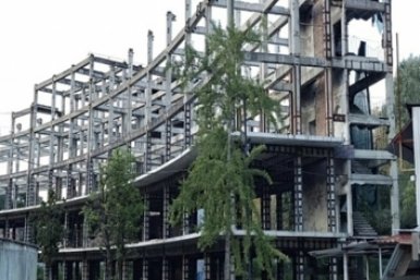 Сочинские власти пять лет добивались сноса незаконных коттеджей на Мацесте