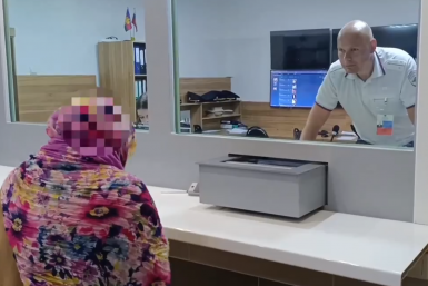 В Анапе полицейские и банковские работники спасли пенсионерку от потери 7 млн рублей