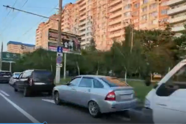 В Краснодаре водители жалуются на дефицит бензина и многочасовые очереди на АЗС