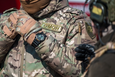 ФСБ пресекла на Кубани схему доставки взрывчатки в парфюмерии для военных