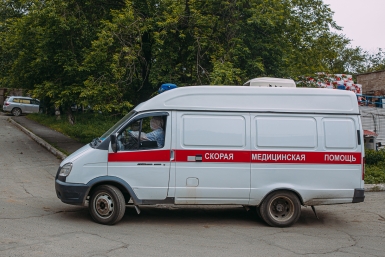 Пропустил скорую — получишь штраф: что за правила ввели для водителей в России