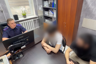 СК проверяет видео с мужчинами на авто у собора Александра Невского в Краснодаре