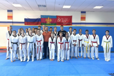 Дмитрий Пирог оценил подготовку тхэквондистов в краснодарском комплексе Чемпион