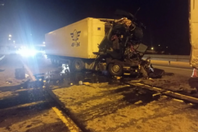 На Кубани в ДТП с большегрузами погиб водитель