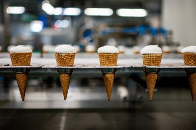 За бесплатную раздачу мороженного предприниматель получил штраф Илья Табаченко, ИА PrimaMedia.ru