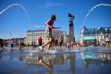 Сильная засуха до +42 °C, затяжные дожди: изменился прогноз погоды по регионам до конца августа