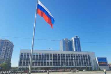 Вениамин Кондратьев поздравил жителей Кубани с Днем флага РФ