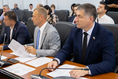 Депутаты Краснодара перераспределили бюджет и расширили схему наружной рекламы