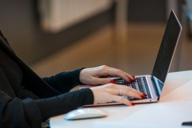 Продажи через интернет бьют рекорды Илья Аверьянов, ИА PrimaMedia.ru