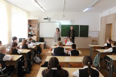 В краснодарской школе № 24 прошла &quotБольшая пожарная игра&quot Пресс-служба МЧС России по Краснодарскому краю