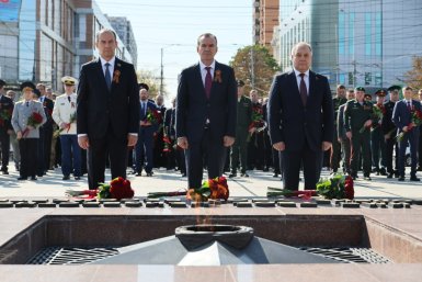 В Краснодаре прошла торжественная церемония у Вечного огня Пресс-служба администрации Краснодарского края