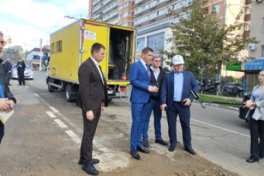 Дмитрий Васильев оценил замену труб на улице 1-го Мая в Краснодаре