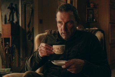 Кадр из сериала &quotДжентльмены&quot (18+)
