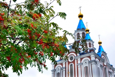 &quotВетка рябины&quot (Градо-Хабаровский Собор Успения Божией Матери на Комсомольской площади в Хабаровске) Александр Кулиш
