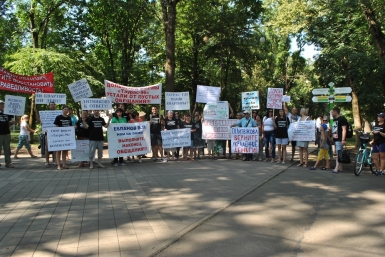 Репутацию Таурас-96 и Галины Литвяковой подвергли сомнению на митинге пайщики Краснодара Народный корреспондент Ольга