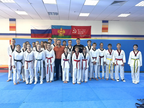 Дмитрий Пирог оценил подготовку тхэквондистов в краснодарском комплексе Чемпион