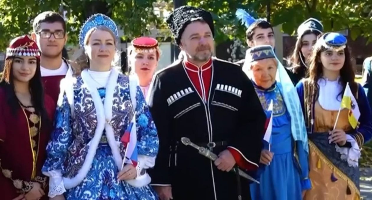 В год единства России Краснодар показал силу многонациональности и патриотизма скрин t.me/krdru