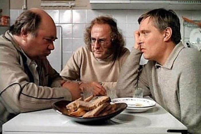 Ваш мозг насквозь пронизан знаниями о кино СССР, если влегкую ответите на 5/5 - тест Кадр из фильма &quotОсенний марафон&quot (6+)