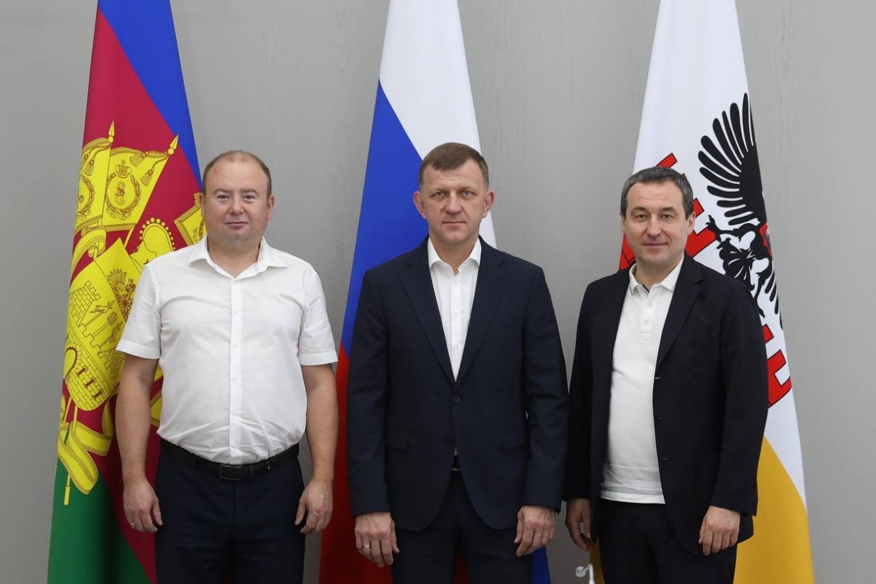 Денис Хмелевской, Евгений Наумов, Дмитрий Гусев t.me/emnaumov