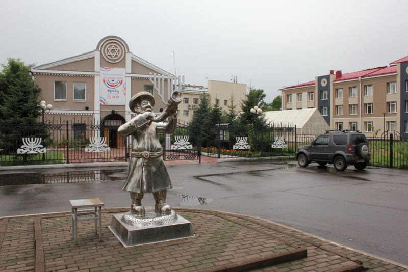 Скрипка сопровождала еврейский народ в горе и в радости