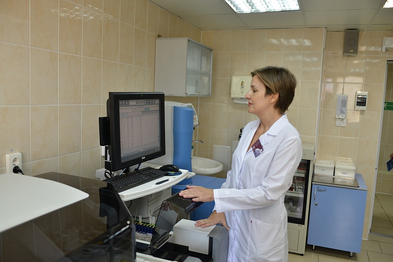 Почти 130 человек ежедневно в разгар сезона обращаются в краснодарскую "инфекционку"