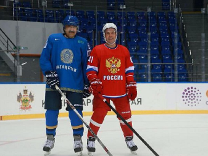 Провели тренировку на льду Сочи премьер-министры России и Казахстана
