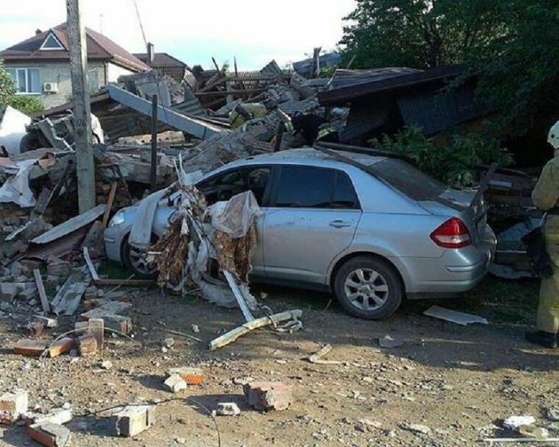  ЧП в Краснодаре: в частном жилом доме взорвался газ Пользователь typodar в социальной сети Instagram, instagram.com/typodar