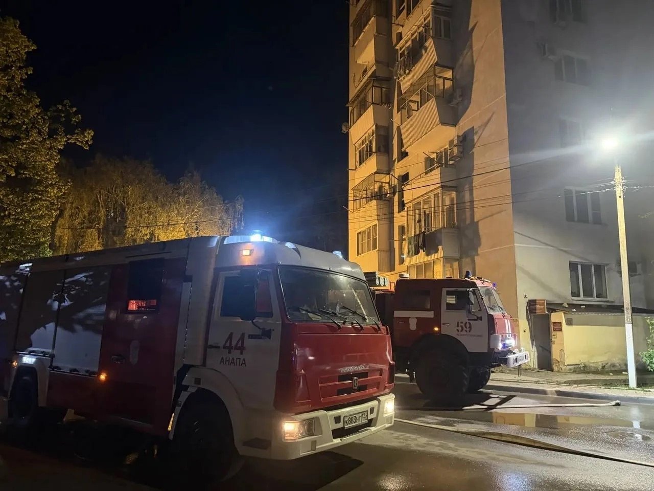 В Анапе эвакуировали 80 человек из-за пожара в многоквартирном доме t.me/sbmaslova