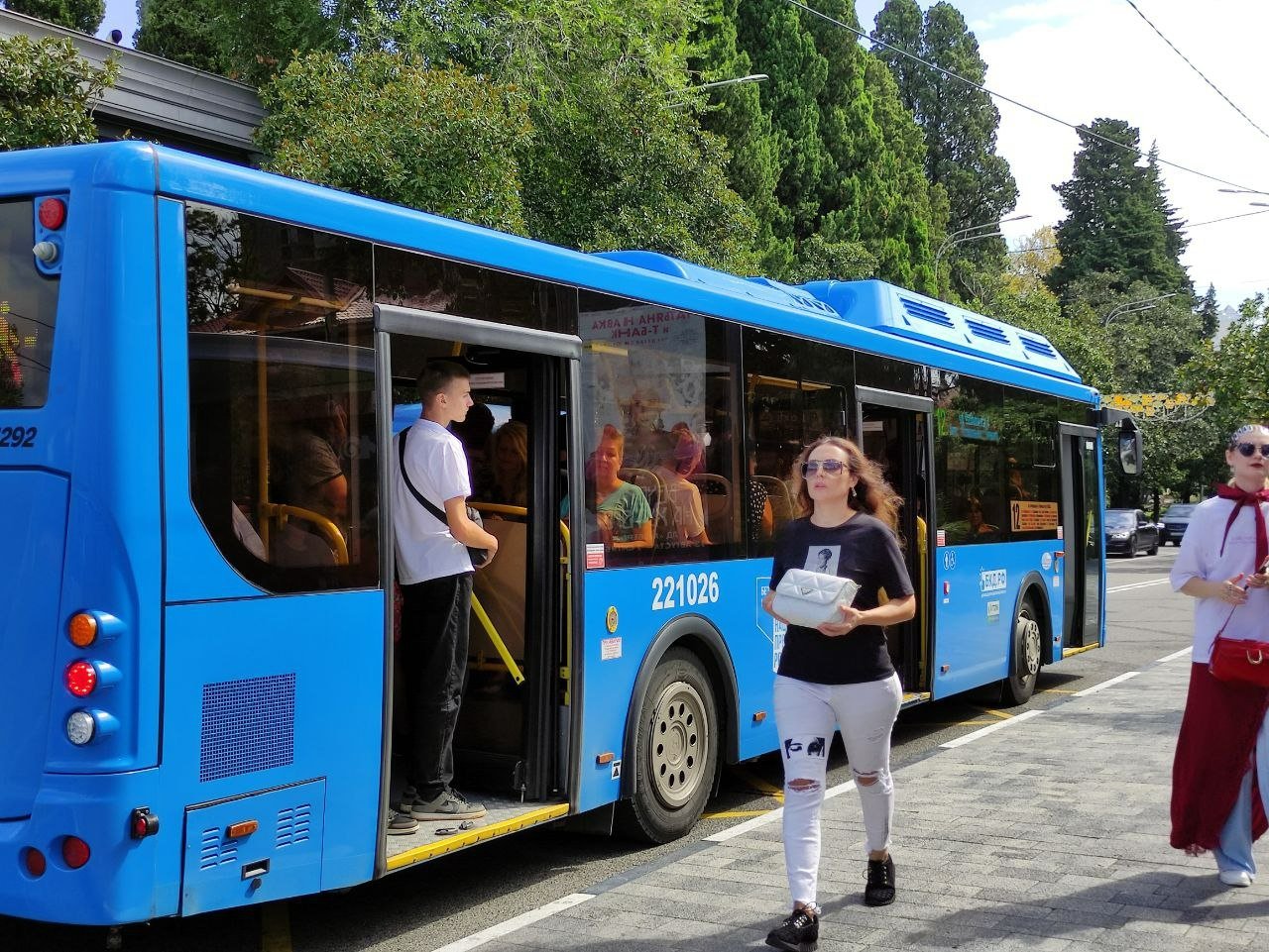 В Сочи с 1 июля подорожал проезд на 43 автобусных маршрутах Карина Подкина