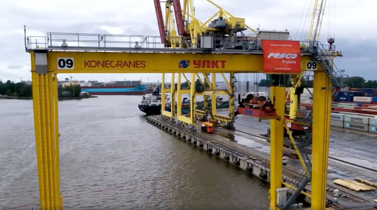 Морские дроны ВСУ потопили в Черном море у Новороссийска контейнеровоз fesco.ru