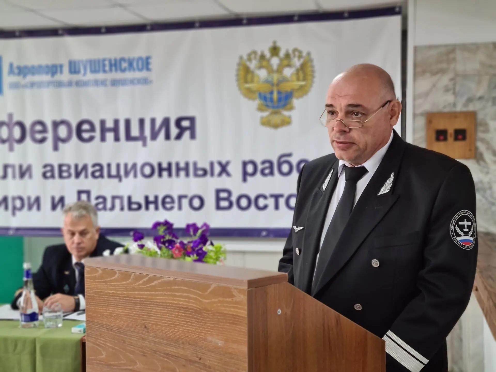 Спикер напомнил, как в 90-е годы на хуторе Забойском аэродром с бетонной полосой ушёл в частные руки Из личного архива К. Малиевского