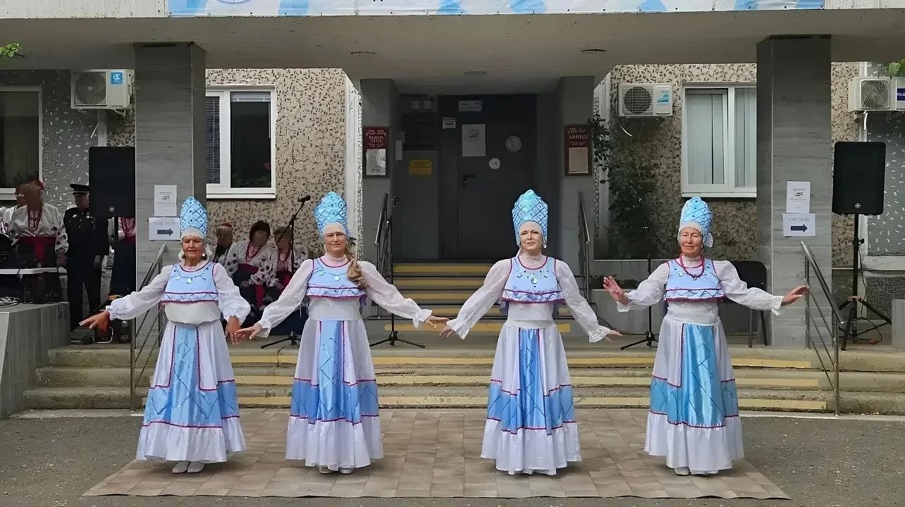 Творческие коллективы Краснодара выступают на избирательных участках Администрация Краснодара